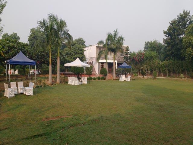 Club Awara Holiday Resort Manesar Exterior photo